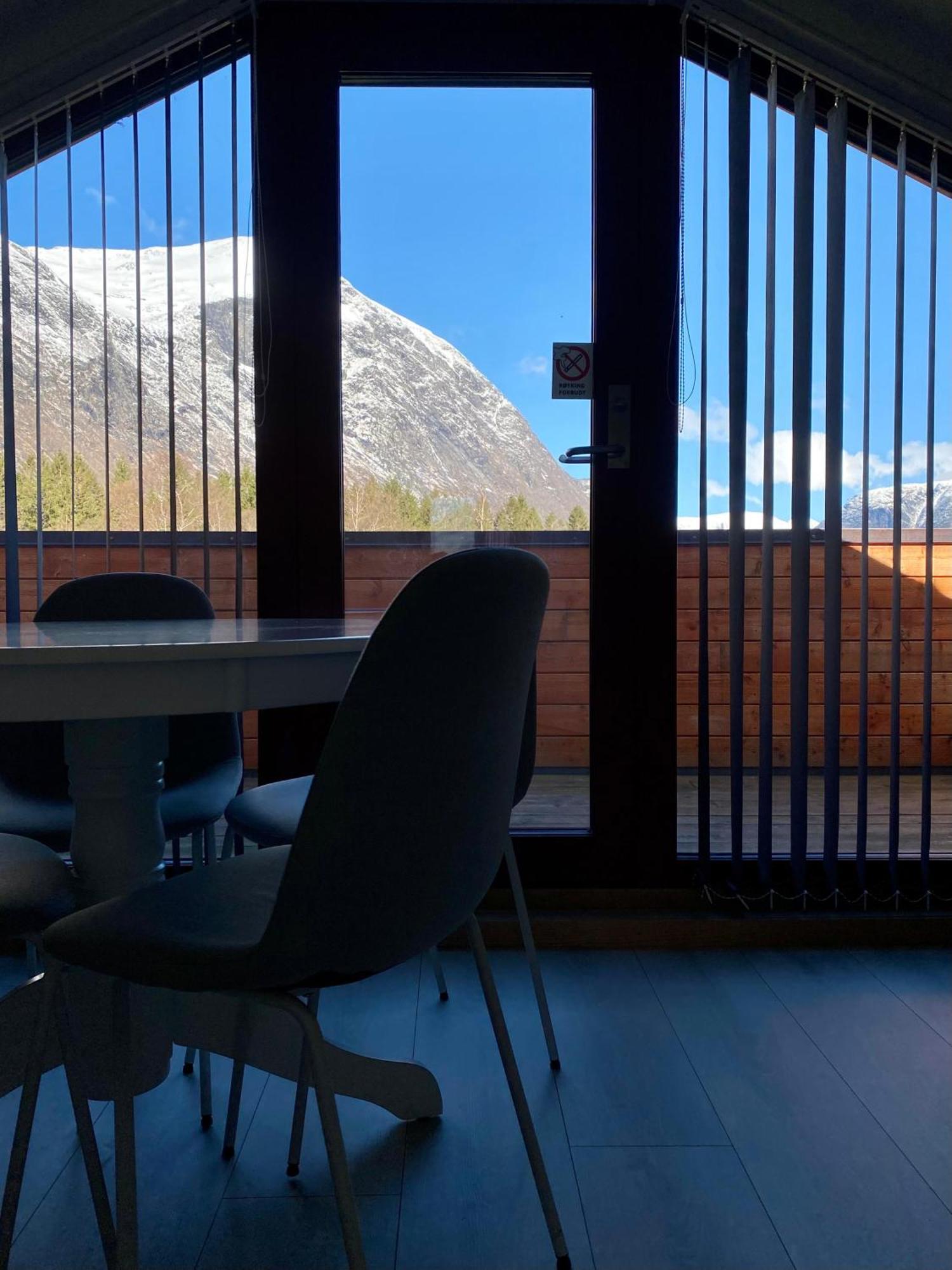 Trollstigen Camping And Gjestegard Åndalsnes Esterno foto